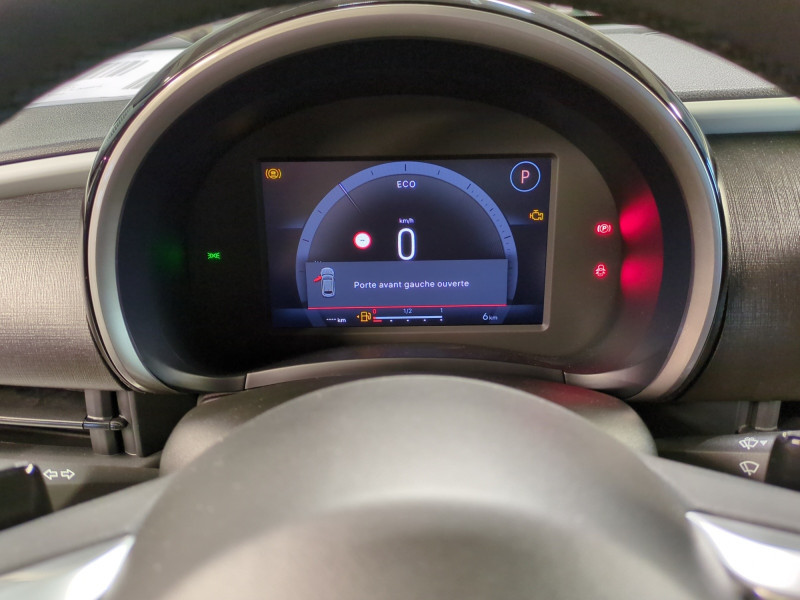 Photo 8 de l'offre de FIAT 600 1.2 HYBRID TURBO 145CH POP DCT6 -21% à 23998€ chez Automobiles 25