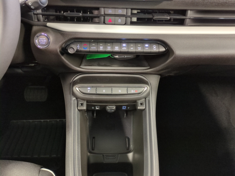 Photo 7 de l'offre de FIAT 600 1.2 HYBRID TURBO 145CH POP DCT6 -21% à 23998€ chez Automobiles 25