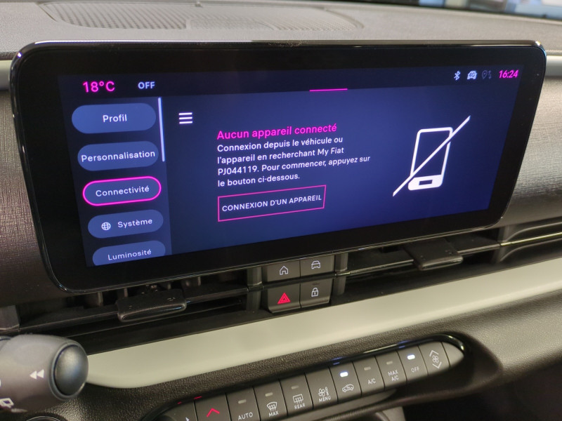 Photo 10 de l'offre de FIAT 600 1.2 HYBRID TURBO 145CH POP DCT6 -21% à 23998€ chez Automobiles 25