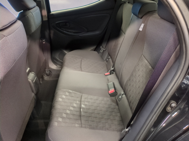 Photo 6 de l'offre de TOYOTA YARIS 116H DESIGN 5P MY25 -17% à 22998€ chez Automobiles 25