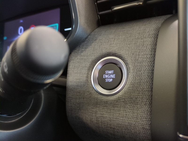 Photo 17 de l'offre de RENAULT CLIO V 1.5 BLUE DCI 100CH EVOLUTION - 20% à 19998€ chez Automobiles 25