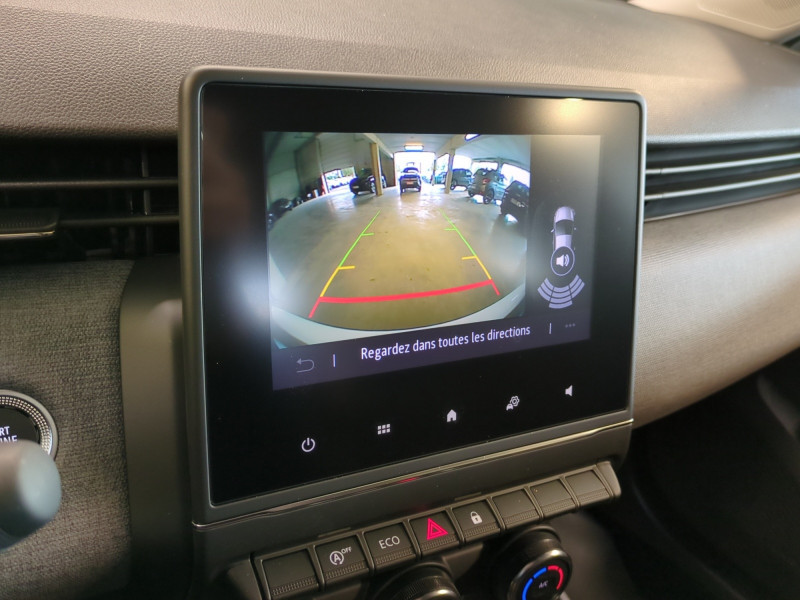 Photo 14 de l'offre de RENAULT CLIO V 1.5 BLUE DCI 100CH EVOLUTION - 20% à 19998€ chez Automobiles 25