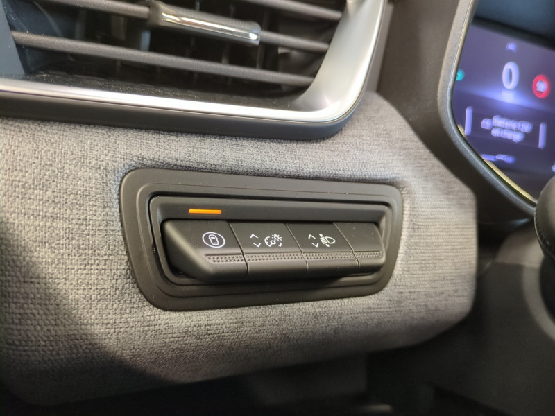 Photo 16 de l'offre de RENAULT CLIO V 1.5 BLUE DCI 100CH EVOLUTION - 20% à 19998€ chez Automobiles 25