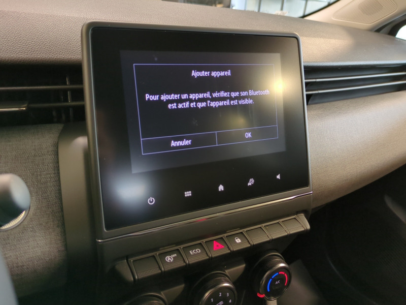 Photo 10 de l'offre de RENAULT CLIO V 1.5 BLUE DCI 100CH EVOLUTION - 20% à 19998€ chez Automobiles 25