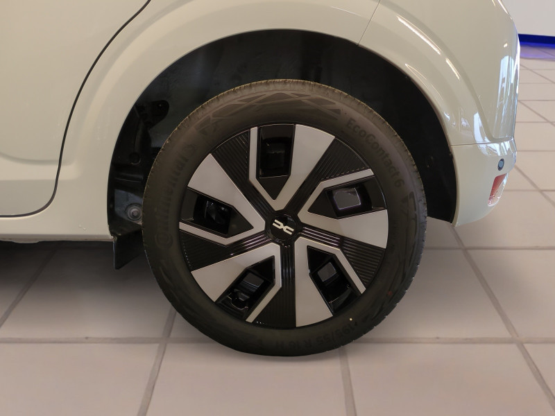 Photo 20 de l'offre de DACIA SANDERO 1.0 TCE 90CH EXPRESSION -4% à 15998€ chez Automobiles 25