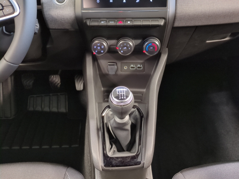 Photo 8 de l'offre de RENAULT CLIO V 1.5 BLUE DCI 100CH EVOLUTION - 20% à 19998€ chez Automobiles 25