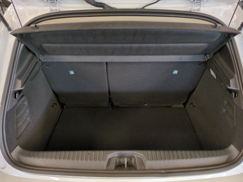 Photo 19 de l'offre de RENAULT CLIO V 1.5 BLUE DCI 100CH EVOLUTION - 20% à 19998€ chez Automobiles 25