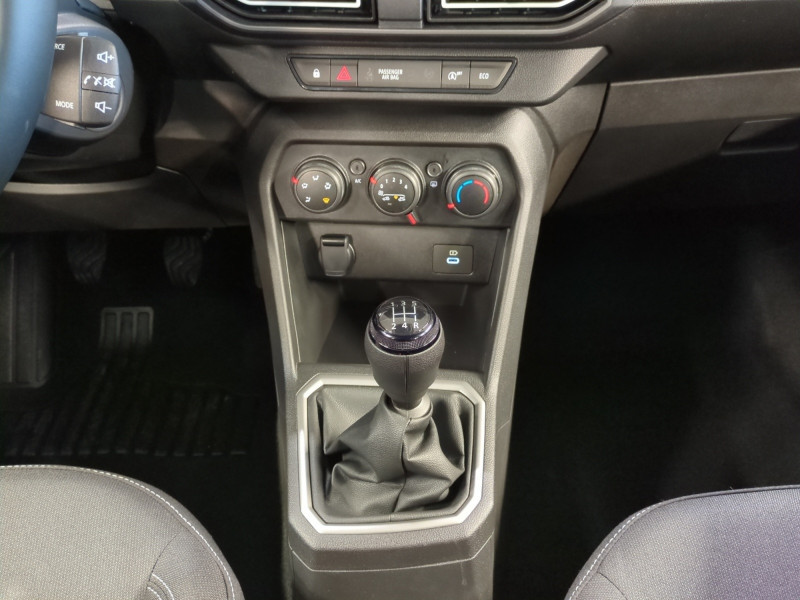 Photo 8 de l'offre de DACIA SANDERO 1.0 TCE 90CH EXPRESSION -3% à 16698€ chez Automobiles 25