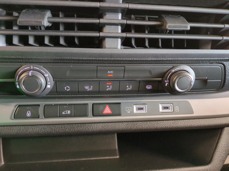 Photo 14 de l'offre de CITROEN JUMPY FG XL 2.0 BLUEHDI 145CH S&S EAT8 -34% à 31198€ chez Automobiles 25