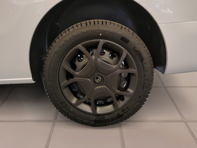 Photo 17 de l'offre de CITROEN JUMPY FG XL 2.0 BLUEHDI 145CH S&S EAT8 -34% à 31198€ chez Automobiles 25