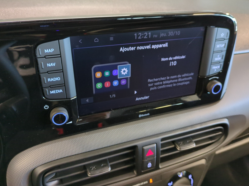 Photo 10 de l'offre de HYUNDAI I10 1.0 63CH ECO INTUITIVE BVR -22% à 16498€ chez Automobiles 25