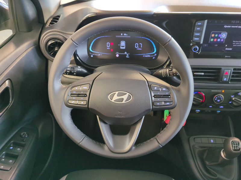 Photo 4 de l'offre de HYUNDAI I10 1.0 63CH ECO INTUITIVE BVR -22% à 15998€ chez Automobiles 25