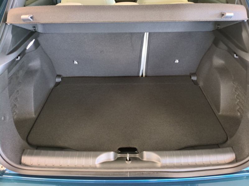 Photo 19 de l'offre de FIAT 600 1.2 HYBRID TURBO 145CH LA PRIMA DCT6 -22% à 25798€ chez Automobiles 25