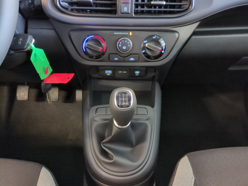 Photo 5 de l'offre de HYUNDAI I10 1.0 63CH ECO INTUITIVE BVR -22% à 15998€ chez Automobiles 25
