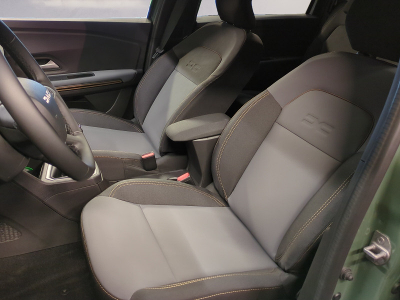 Photo 5 de l'offre de DACIA JOGGER 1.0 ECO-G 100CH EXTREME+ 7 PLACES -10% à 21498€ chez Automobiles 25