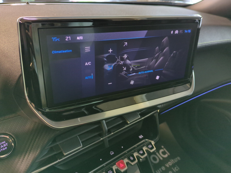 Photo 14 de l'offre de PEUGEOT 2008 1.2 HYBRID 145CH GT E-DCS6 -24% à 27998€ chez Automobiles 25