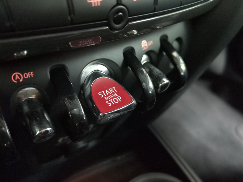 Photo 16 de l'offre de MINI COUNTRYMAN COOPER 136CH CHILI BVA à 15244€ chez Automobiles 25
