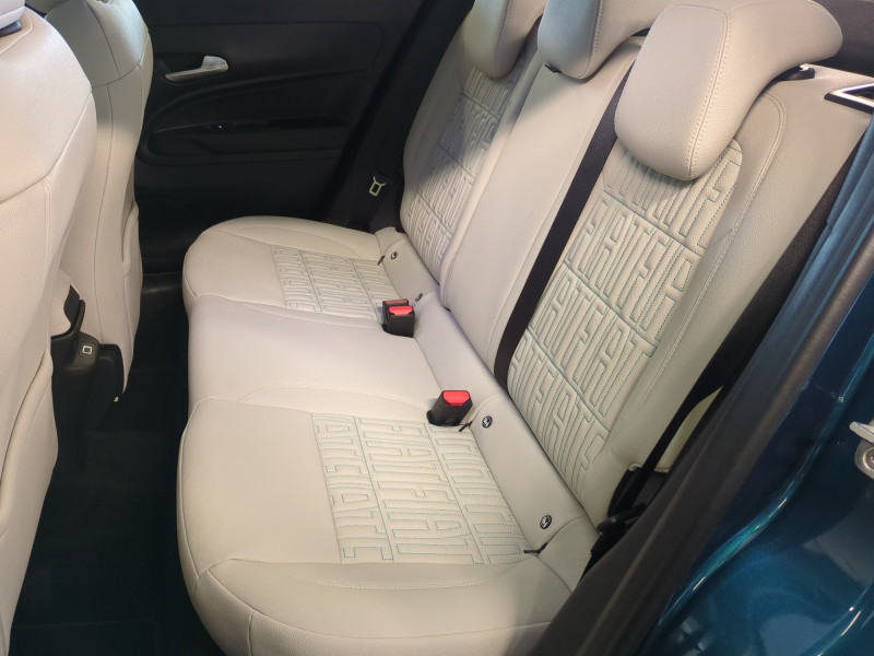 Photo 7 de l'offre de FIAT 600 1.2 HYBRID TURBO 145CH LA PRIMA DCT6 -22% à 25798€ chez Automobiles 25