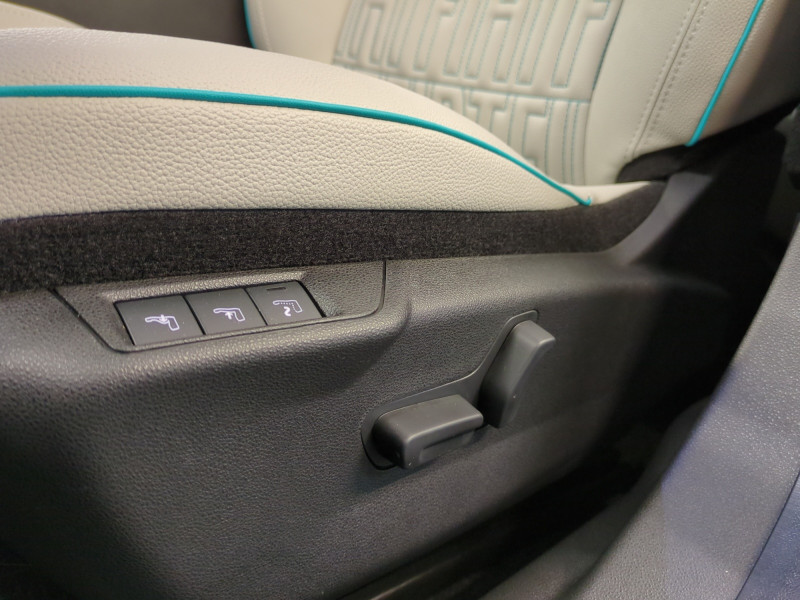 Photo 15 de l'offre de FIAT 600 1.2 HYBRID TURBO 145CH LA PRIMA DCT6 -22% à 25798€ chez Automobiles 25