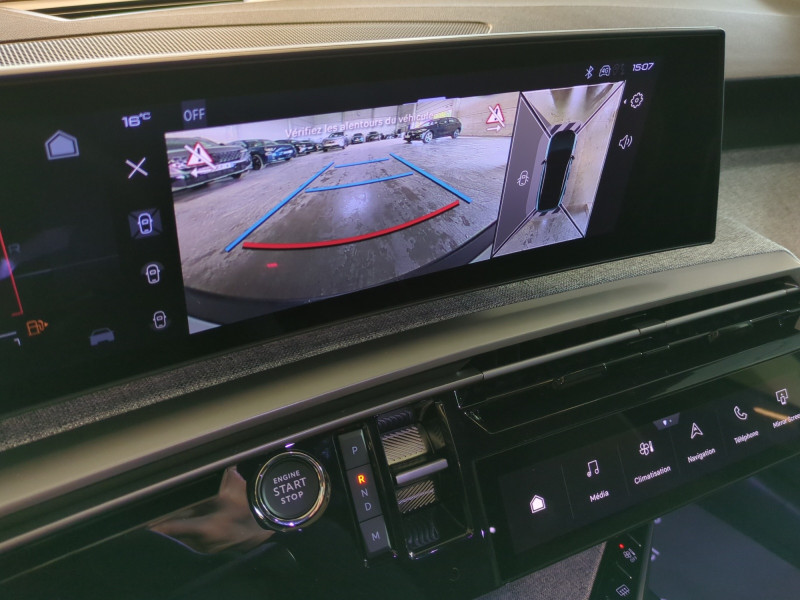 Photo 14 de l'offre de PEUGEOT 3008 1.2 HYBRID 145CH ALLURE E-DCS6 -27% à 31998€ chez Automobiles 25