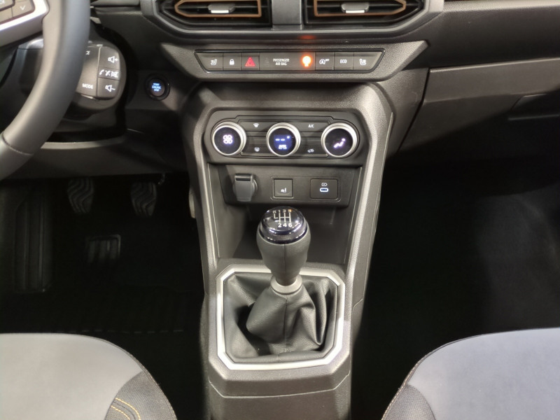 Photo 8 de l'offre de DACIA JOGGER 1.0 ECO-G 100CH EXTREME+ 7 PLACES -10% à 21498€ chez Automobiles 25
