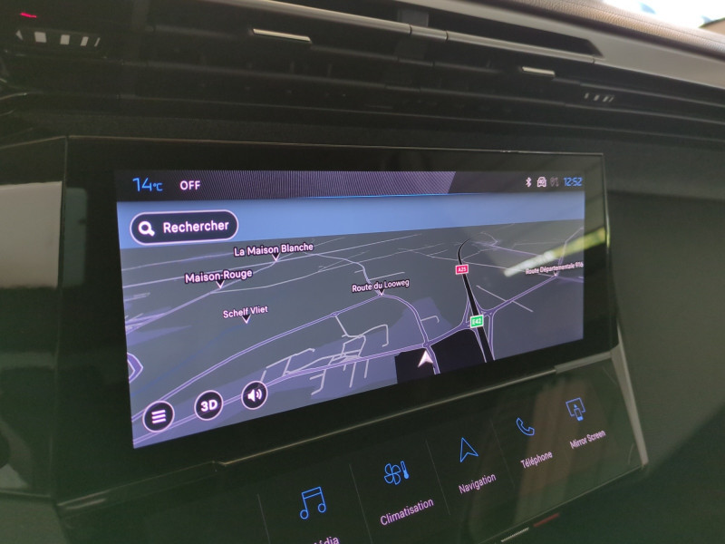 Photo 12 de l'offre de PEUGEOT 308 1.5 BLUEHDI 130CH S&S ALLURE EAT8 -34% à 26498€ chez Automobiles 25