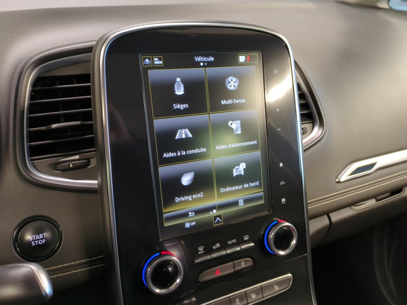 Photo 11 de l'offre de RENAULT GRAND SCENIC IV 1.7 BLUE DCI 120CH INTENS à 14990€ chez Automobiles 25