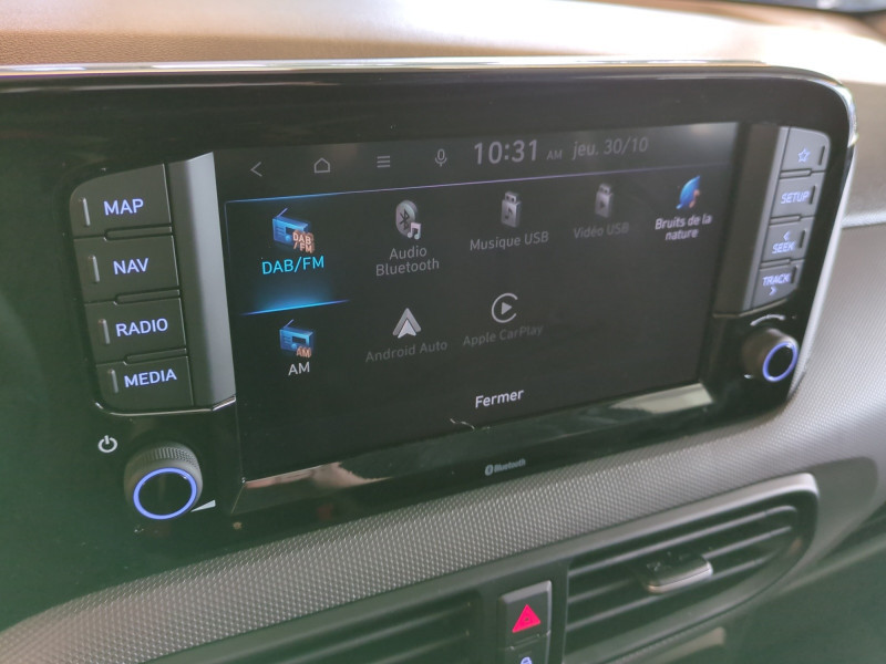 Photo 11 de l'offre de HYUNDAI I10 1.0 63CH ECO INTUITIVE BVR -22% à 15998€ chez Automobiles 25