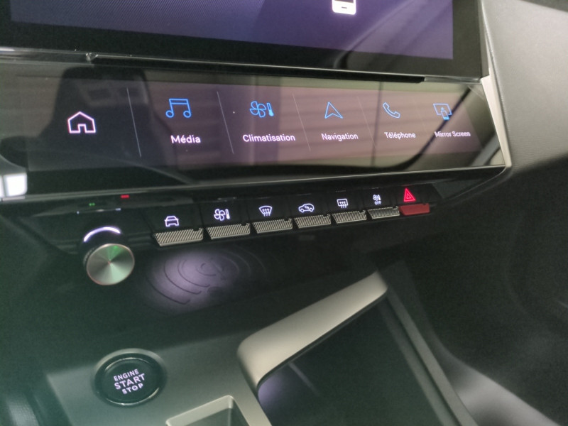 Photo 15 de l'offre de PEUGEOT 308 1.5 BLUEHDI 130CH S&S ALLURE EAT8 -35% à 26498€ chez Automobiles 25