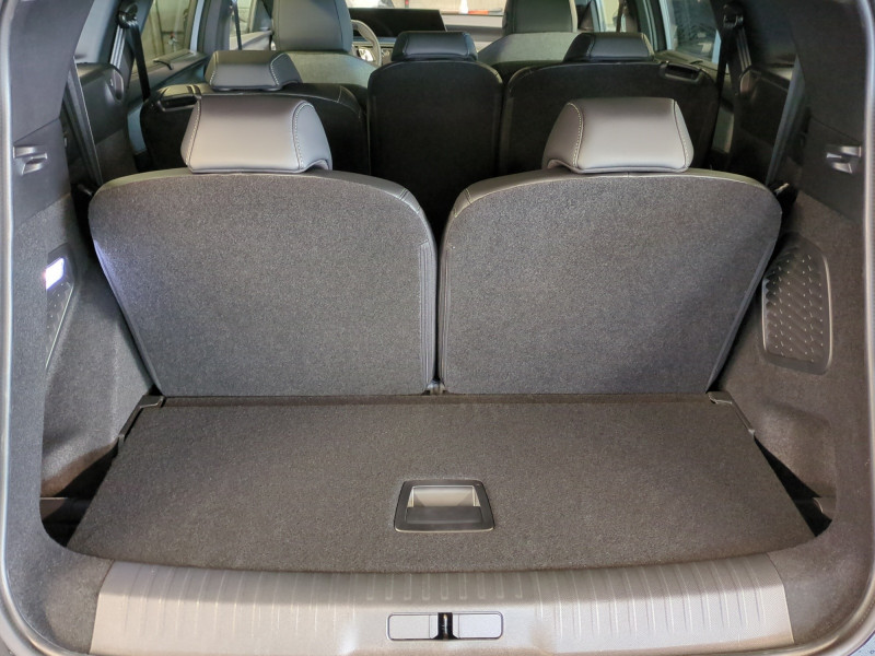 Photo 19 de l'offre de PEUGEOT 5008 HYBRID 145CH GT E-DCS6 -25% à 38998€ chez Automobiles 25