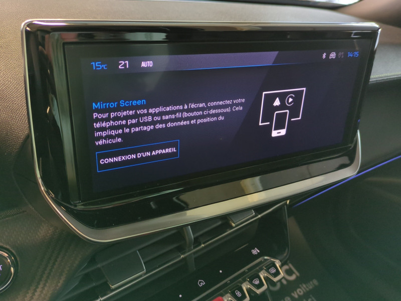 Photo 12 de l'offre de PEUGEOT 2008 1.2 HYBRID 145CH GT E-DCS6 -24% à 27998€ chez Automobiles 25