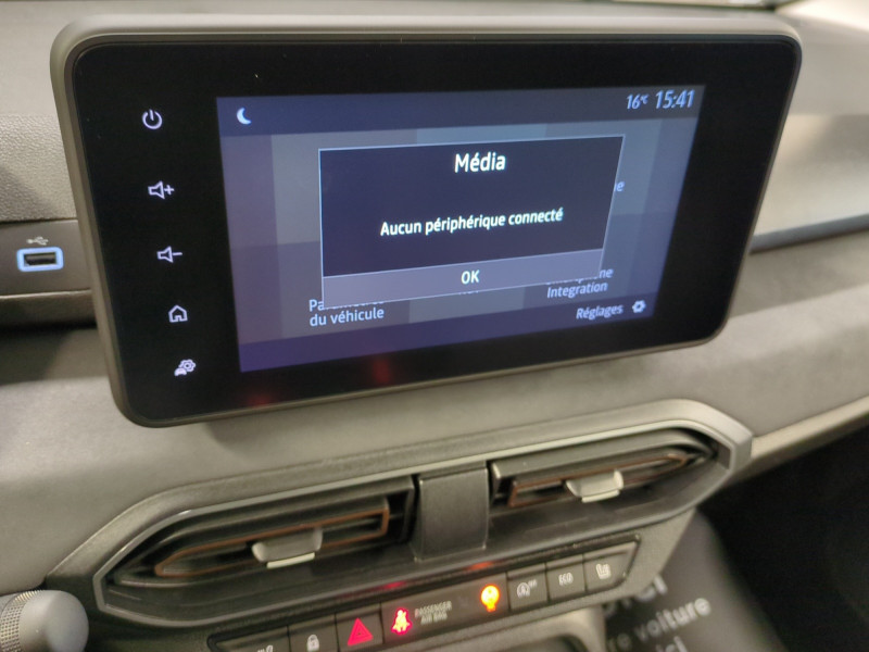 Photo 10 de l'offre de DACIA JOGGER 1.0 ECO-G 100CH EXTREME+ 7 PLACES -10% à 21498€ chez Automobiles 25