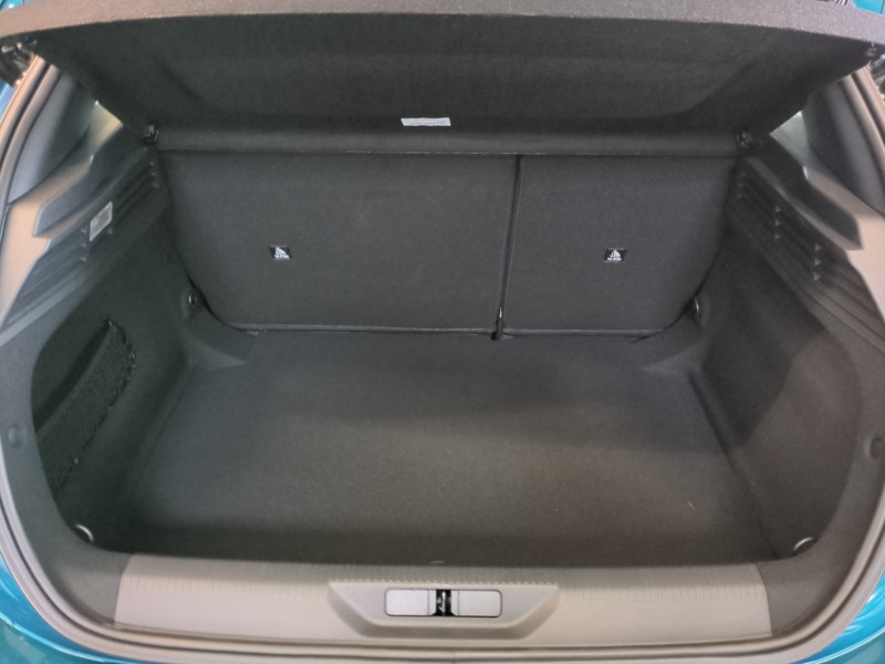 Photo 19 de l'offre de PEUGEOT 308 1.5 BLUEHDI 130CH S&S ALLURE EAT8 -34% à 26498€ chez Automobiles 25