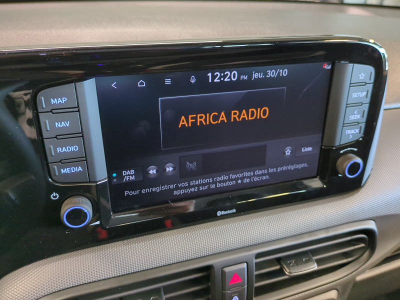 Photo 13 de l'offre de HYUNDAI I10 1.0 63CH ECO INTUITIVE BVR -22% à 16498€ chez Automobiles 25