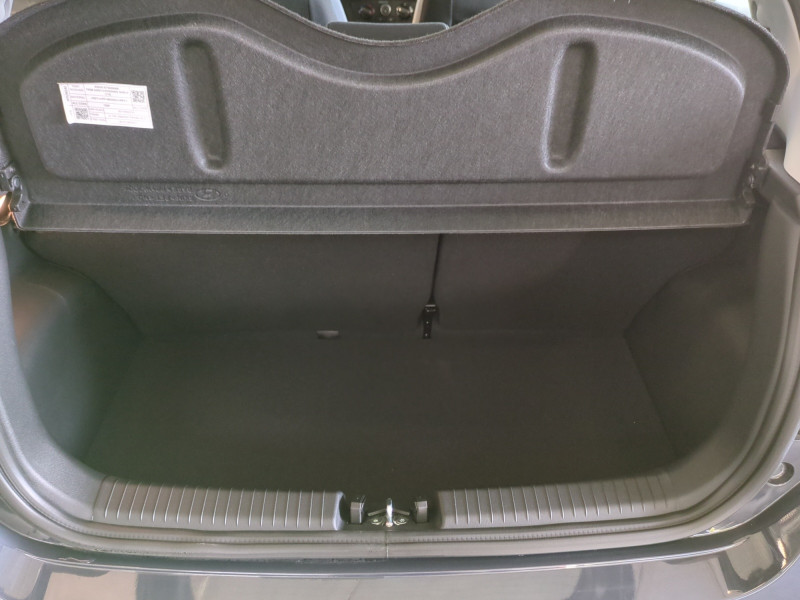 Photo 19 de l'offre de HYUNDAI I10 1.0 63CH ECO INTUITIVE BVR -22% à 15998€ chez Automobiles 25