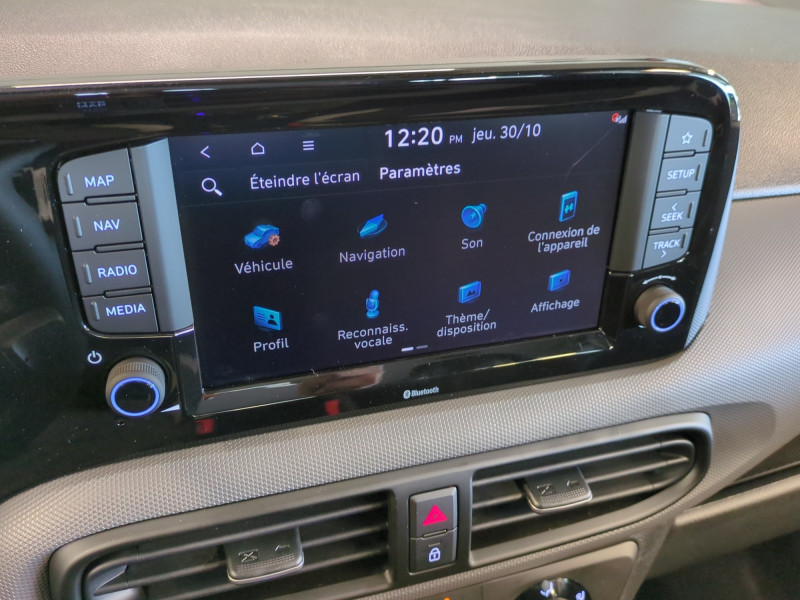 Photo 12 de l'offre de HYUNDAI I10 1.0 63CH ECO INTUITIVE BVR -22% à 16498€ chez Automobiles 25