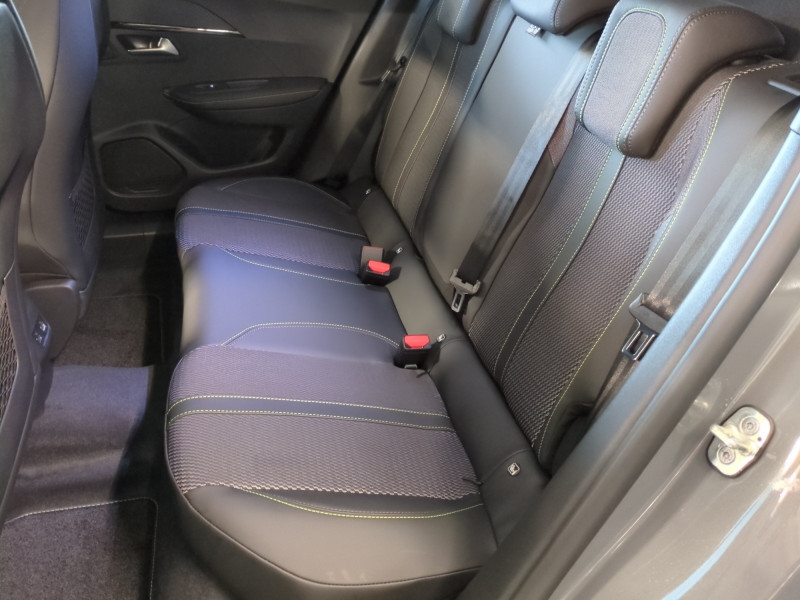 Photo 7 de l'offre de PEUGEOT 2008 1.2 HYBRID 145CH GT E-DCS6 -24% à 27998€ chez Automobiles 25
