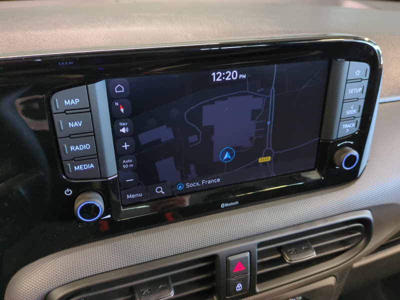 Photo 14 de l'offre de HYUNDAI I10 1.0 63CH ECO INTUITIVE BVR -22% à 16498€ chez Automobiles 25