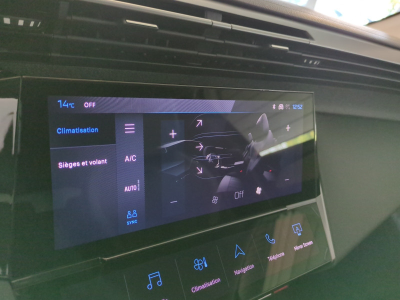 Photo 13 de l'offre de PEUGEOT 308 1.5 BLUEHDI 130CH S&S ALLURE EAT8 -34% à 26498€ chez Automobiles 25