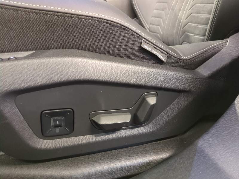 Photo 17 de l'offre de PEUGEOT 5008 HYBRID 145CH GT E-DCS6 -25% à 38998€ chez Automobiles 25