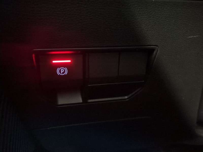 Photo 18 de l'offre de DACIA DUSTER 1.6 HYBRID 140CH EXTREME -9 % à 27998€ chez Automobiles 25