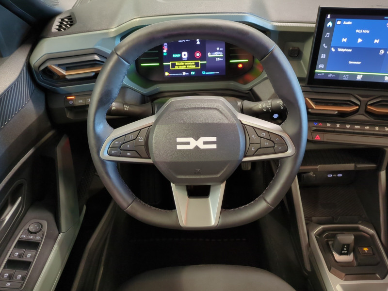 Photo 4 de l'offre de DACIA DUSTER 1.6 HYBRID 140CH EXTREME -9 % à 27998€ chez Automobiles 25