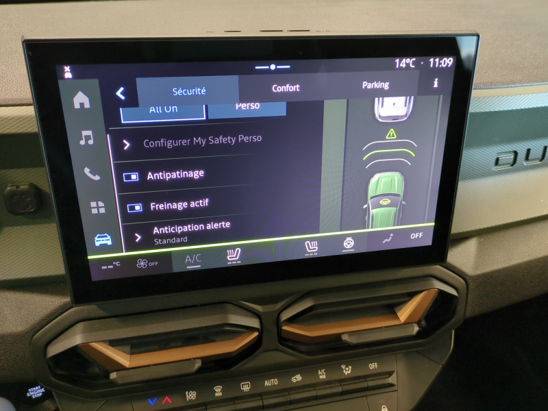 Photo 13 de l'offre de DACIA DUSTER 1.6 HYBRID 140CH EXTREME -9 % à 27998€ chez Automobiles 25