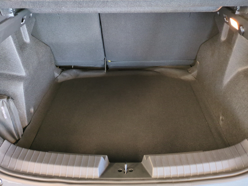 Photo 19 de l'offre de DACIA DUSTER 1.6 HYBRID 140CH EXTREME -9 % à 27998€ chez Automobiles 25