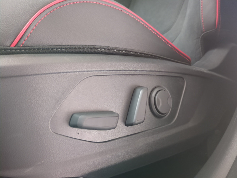 Photo 15 de l'offre de HYUNDAI TUCSON 1.6 T-GDI 215CH HYBRID N LINE EXECUTIVE -21% à 39999€ chez Automobiles 25