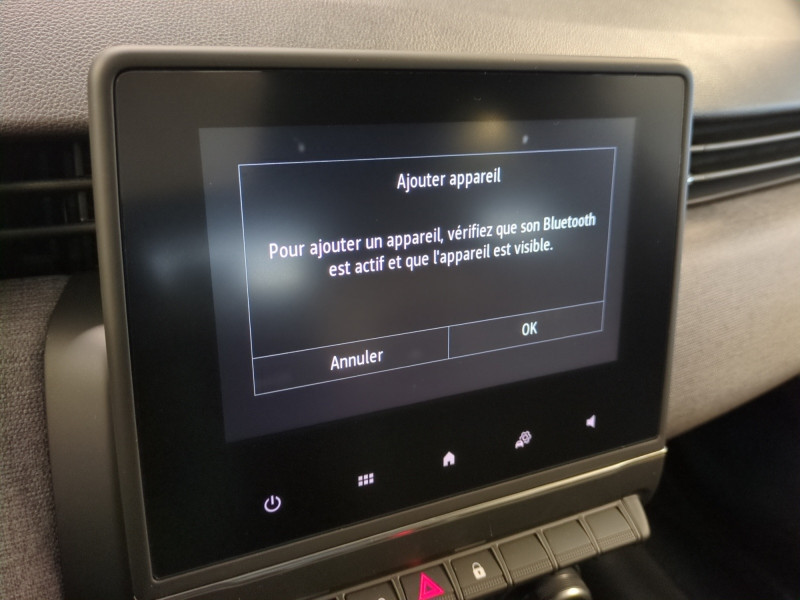 Photo 10 de l'offre de RENAULT CLIO V 1.5 DCI 100CH EVOLUTION - 22% à 19998€ chez Automobiles 25