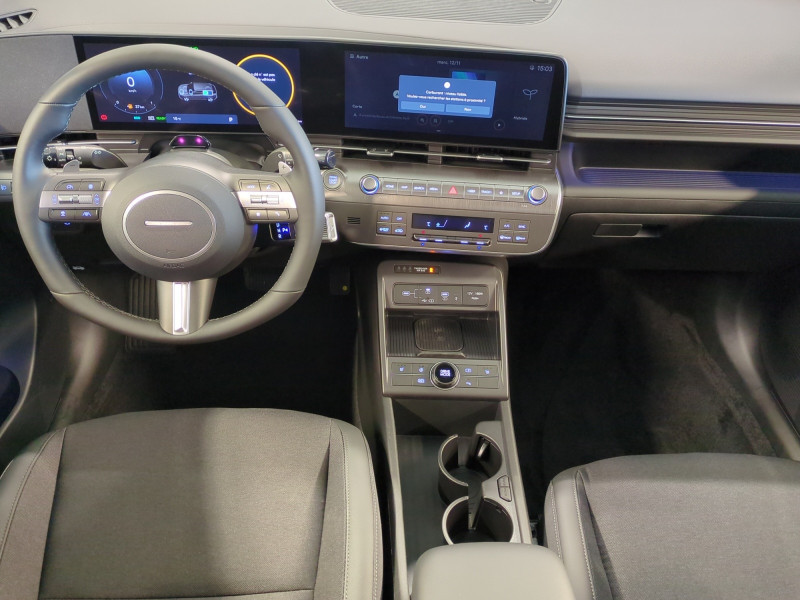 Photo 3 de l'offre de HYUNDAI KONA 1.6 GDI 129CH HYBRID CREATIVE DCT-6 -22% à 29998€ chez Automobiles 25