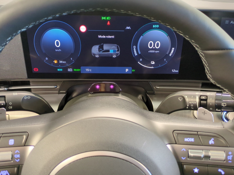 Photo 8 de l'offre de HYUNDAI KONA 1.6 GDI 129CH HYBRID CREATIVE DCT-6 -22% à 29998€ chez Automobiles 25