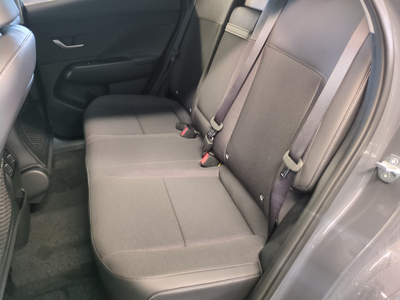 Photo 7 de l'offre de HYUNDAI KONA 1.6 GDI 129CH HYBRID CREATIVE DCT-6 -22% à 29998€ chez Automobiles 25