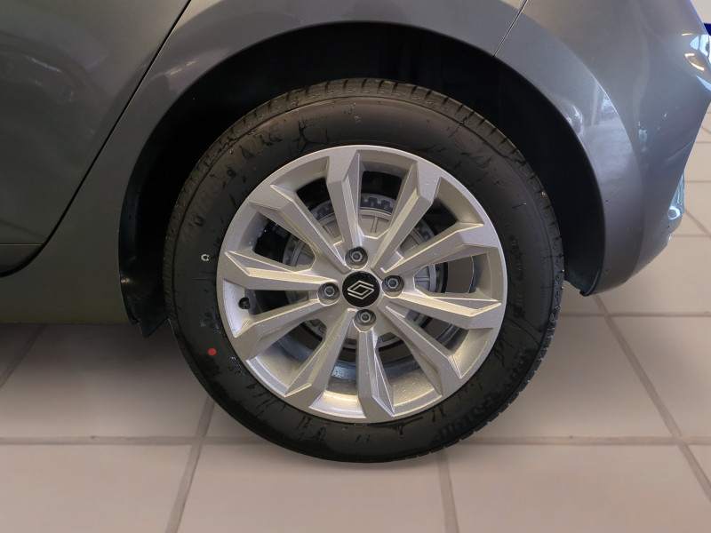 Photo 20 de l'offre de RENAULT CLIO V 1.5 DCI 100CH EVOLUTION - 22% à 19998€ chez Automobiles 25